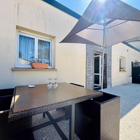 La Coquille - Single-storey With Terrace *